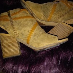 Block heels ankle boots